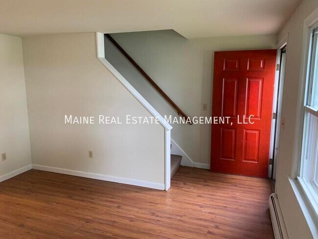 Foto del edificio - 228 Mt Hope Ave