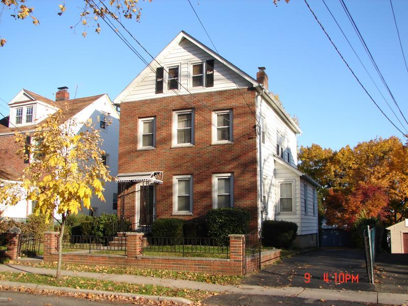 70 Hillside Ave, Nutley, NJ 07110 Apartment for Rent in Nutley, NJ