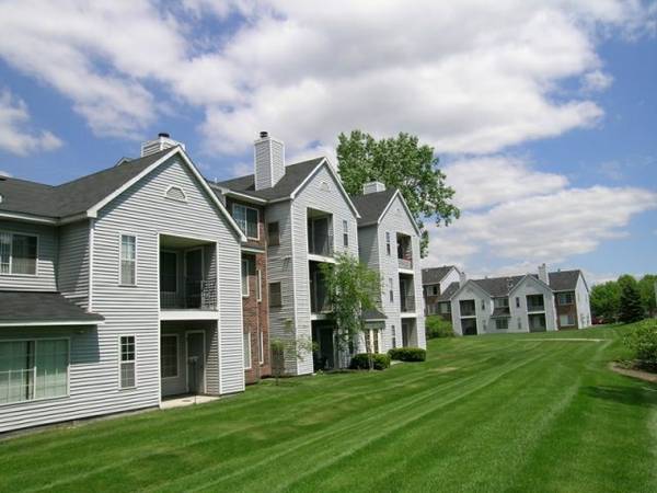 Primary Photo - 13410 Parkside Dr