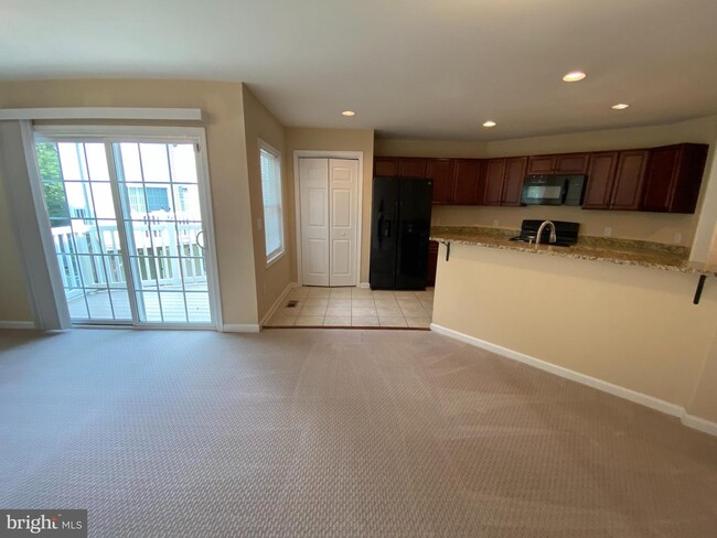 Building Photo - 109 Bell Tower Ct