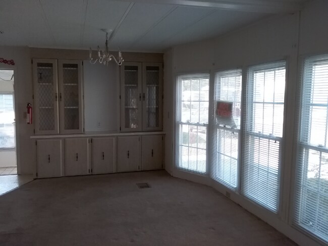 Building Photo - 50 Sugar Bear Dr