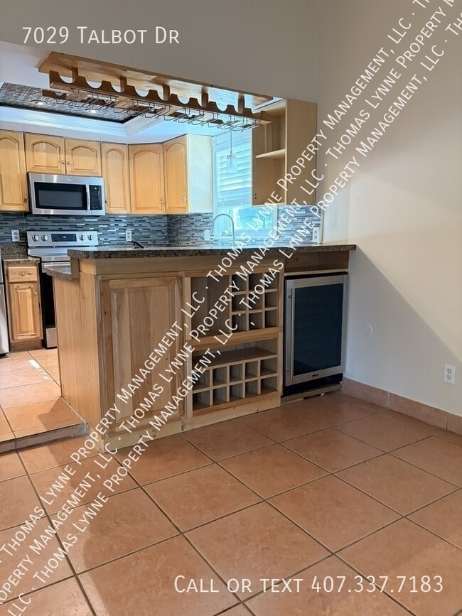 Building Photo - 7029 Talbot Dr