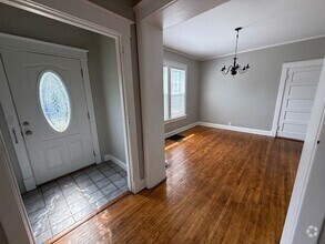 Building Photo - 415 N Cooper St
