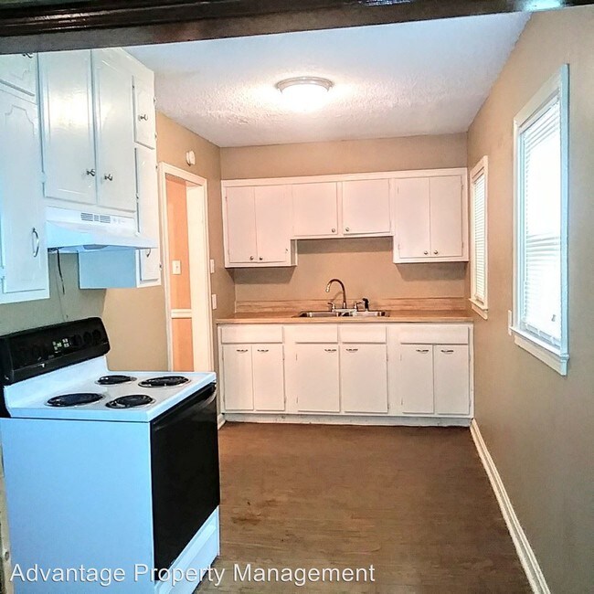 Building Photo - 2 br, 1 bath House - 1105 Robin Hood Ln.