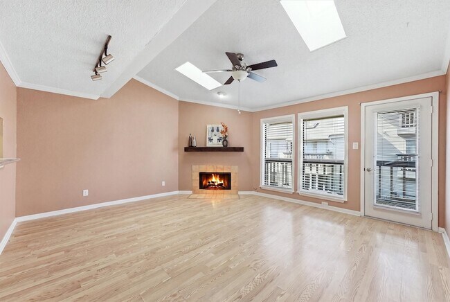 Building Photo - 2277 S Kirkwood Rd
