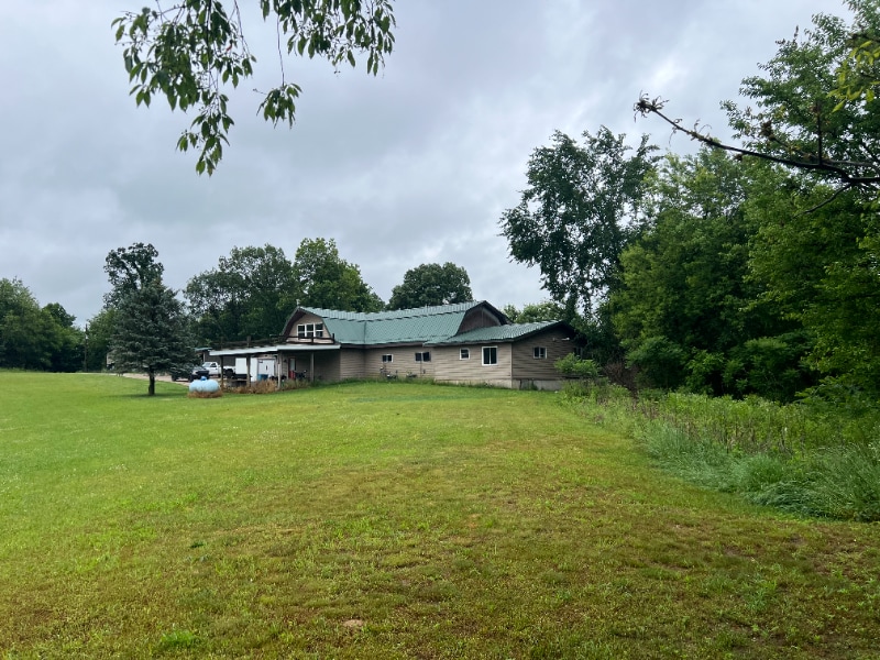 Primary Photo - 24352 Engle St
