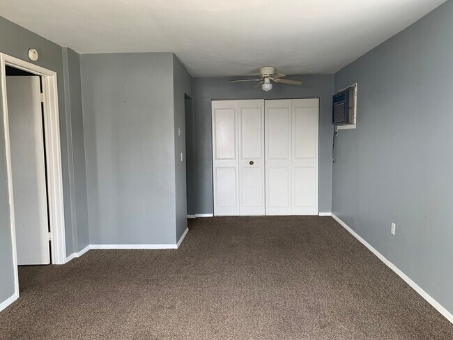 Building Photo - 1 Bedroom Apartment Mt Vernon Illinois