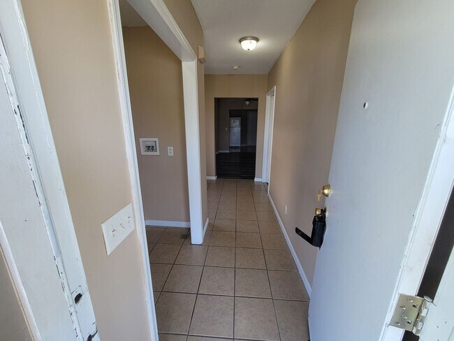 Foto del edificio - 2036 Madison Ave 3BR/1BA (Lindenwald)