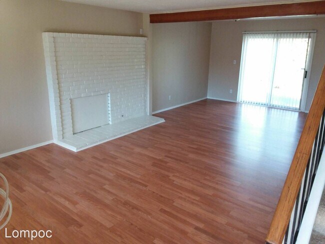 Building Photo - 4 br, 1.5 bath House - 4079 Solar Way