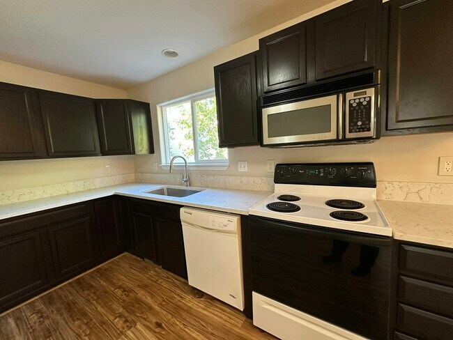 Foto del edificio - 1205 NW 7th Ave