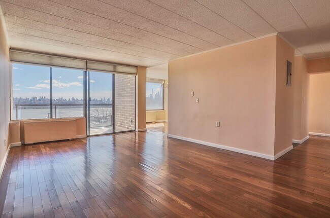 Foto del edificio - 9060 PALISADE Ave