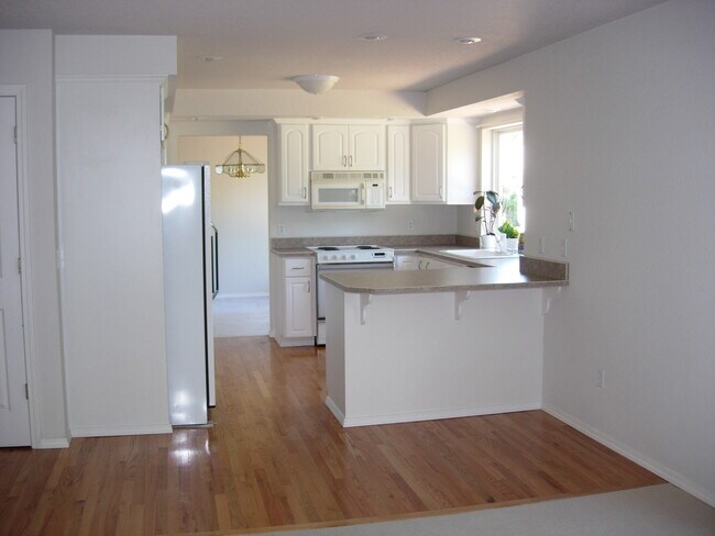 Building Photo - 1706 S 373rd Pl