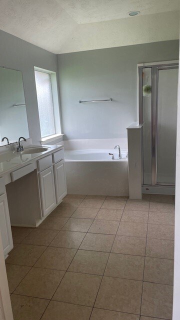 Foto del edificio - 6719 Emerald Shire Ln