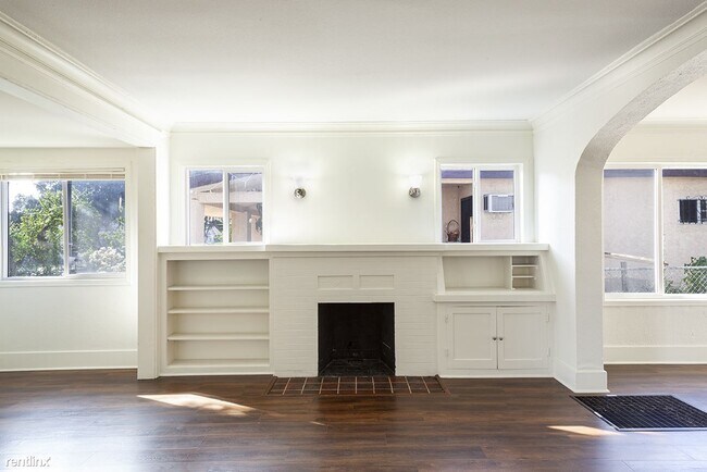 Building Photo - 1 br, 1 bath House - 1103 W 51st St