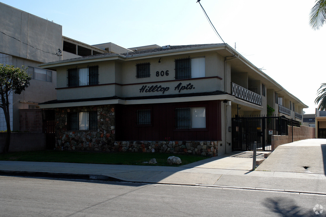 Building Photo - Hilltop Apartments