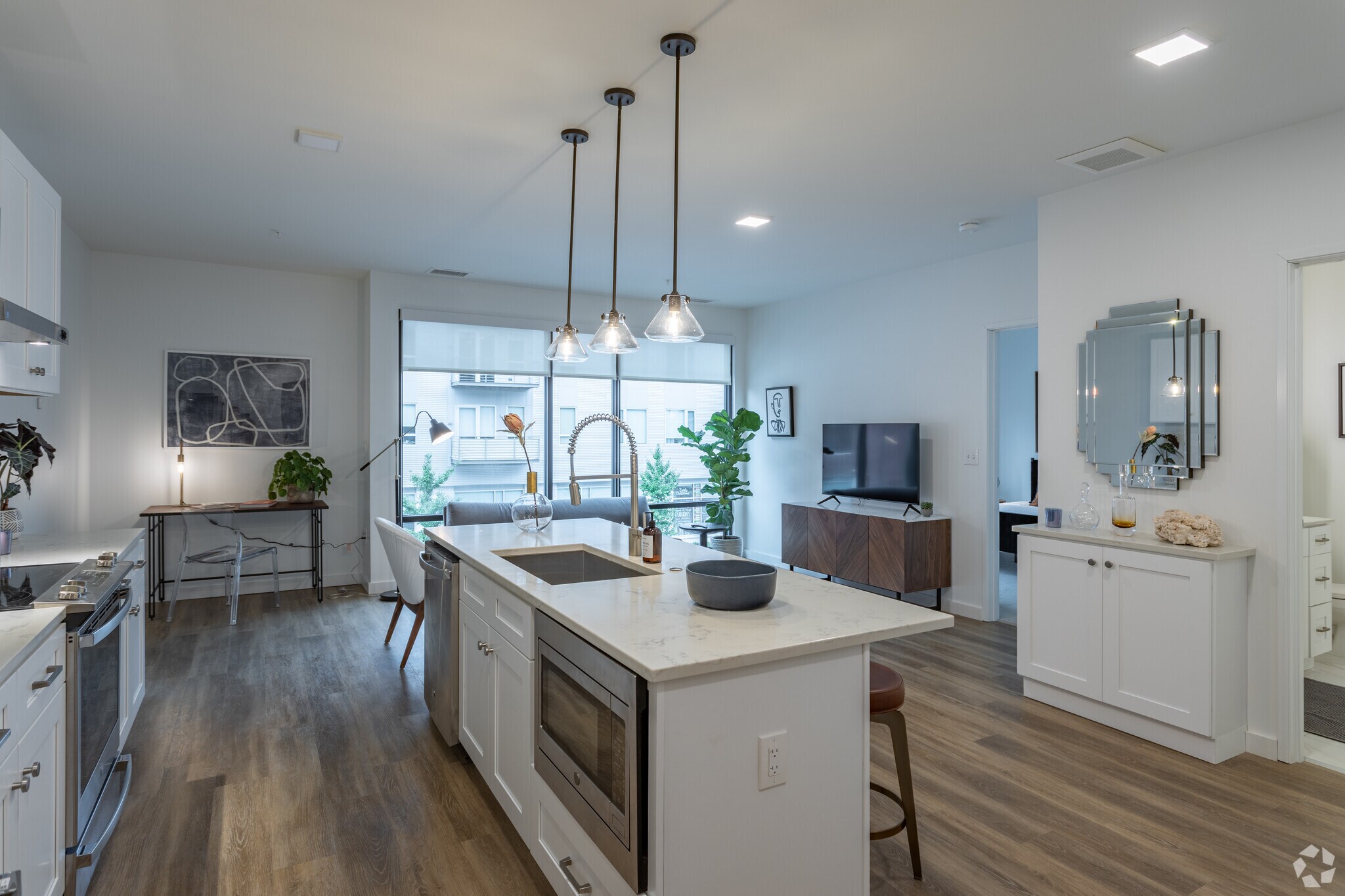 Quarter Phase II – photo 2