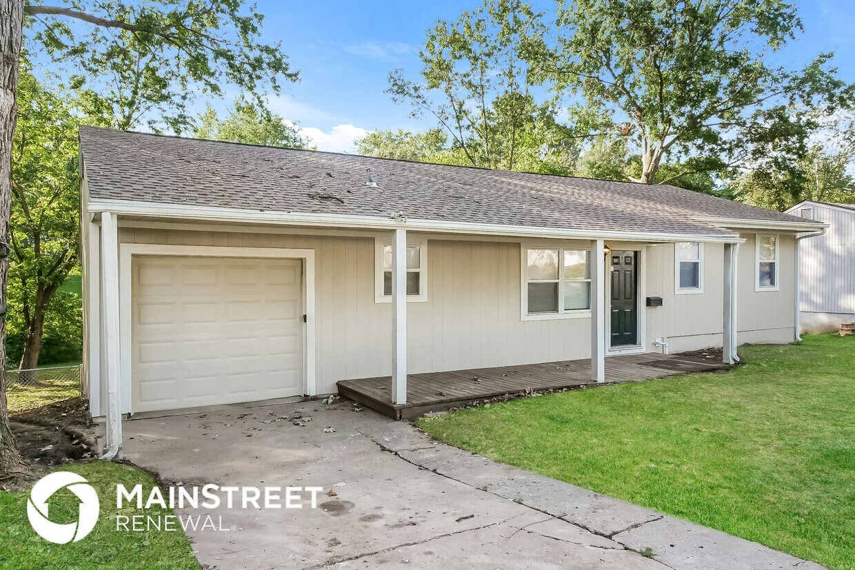 Primary Photo - 7901 NE 53rd Terrace