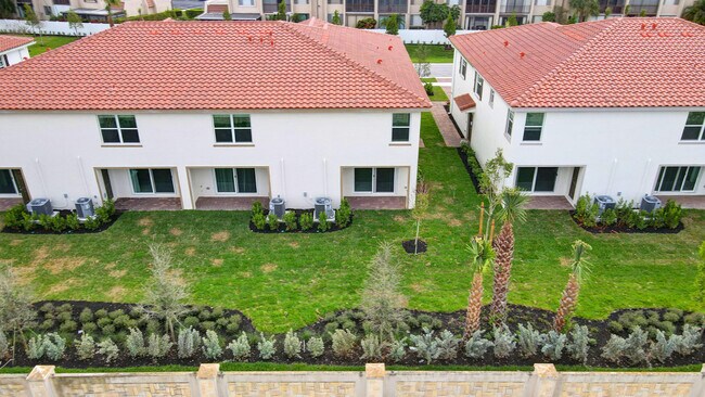 Foto del edificio - 6875 Broadwater Ln