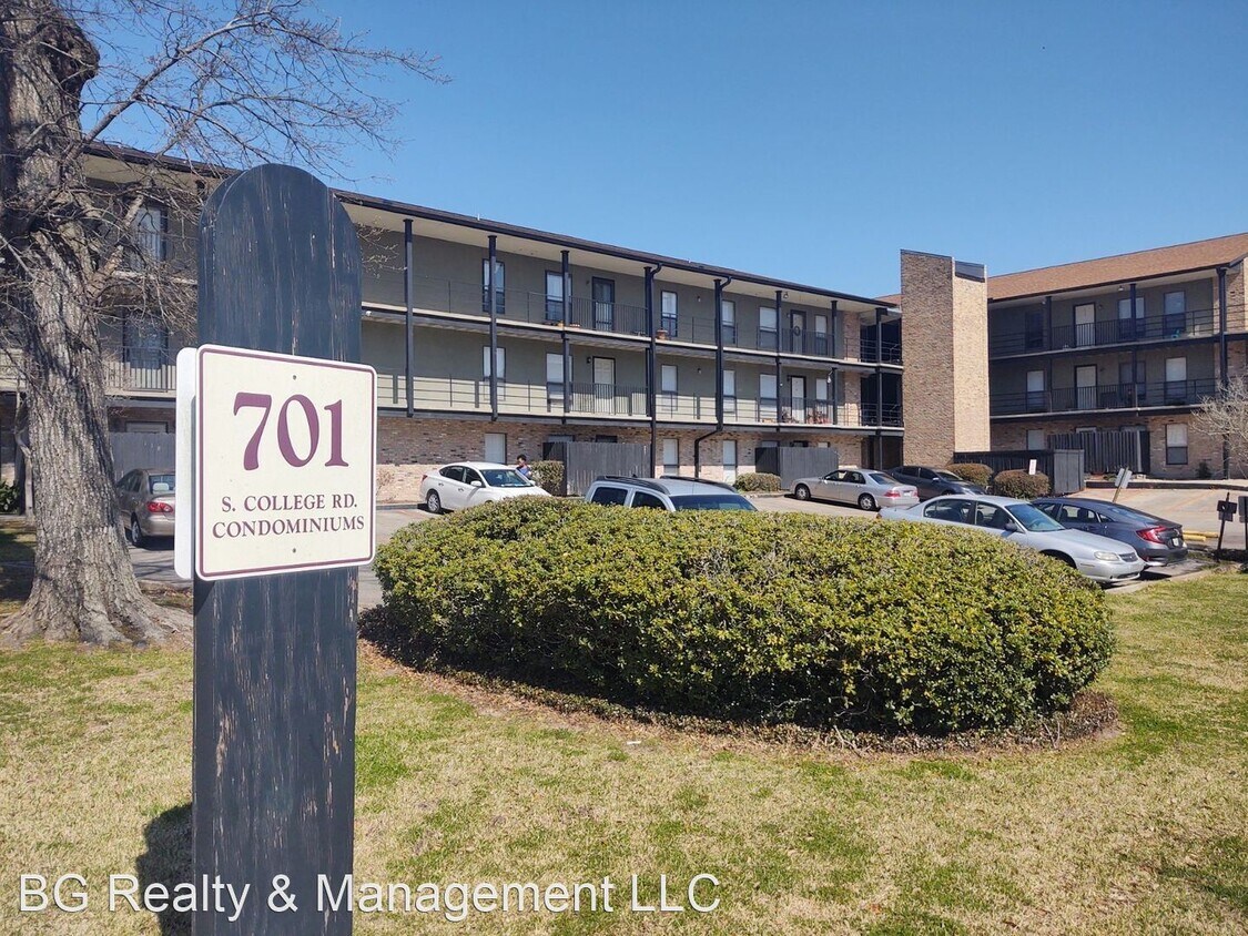 Primary Photo - 1 br, 1 bath House - 701 S College #215