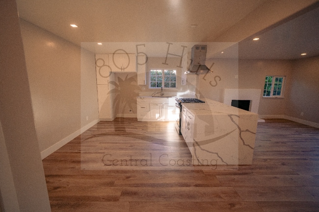 Building Photo - 497 Milky Way