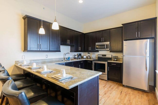 Foto del edificio - 201 Magazine St