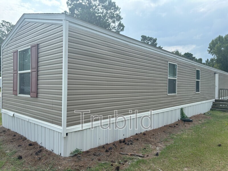 Building Photo - 81a Somerset Dr