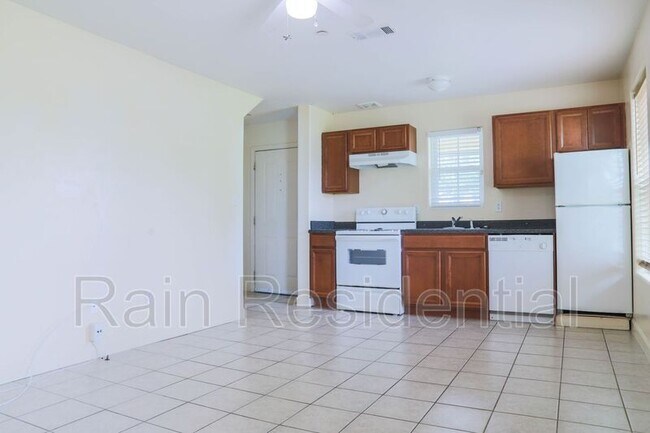 Foto del edificio - 656 Water St