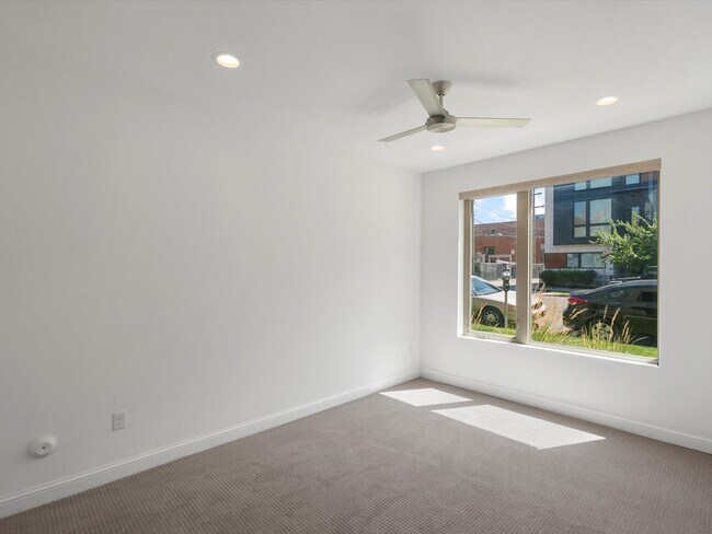 Floor 1 Bedroom - 73 W 10th Ave