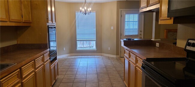 Building Photo - 11906 Wildhorse Valley Dr