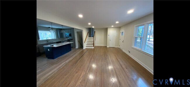 Foto del edificio - 11425 Canterbury Rd