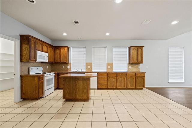 Building Photo - 11929 Grizzly Bear Dr
