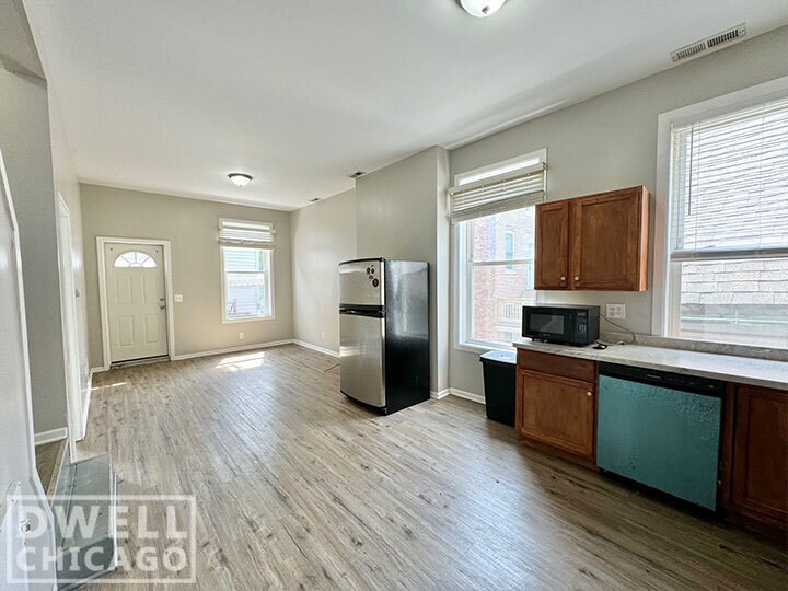 Foto principal - 2133 S Fairfield Ave