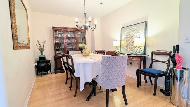 Foto del edificio - 440 W Mahogany Ct