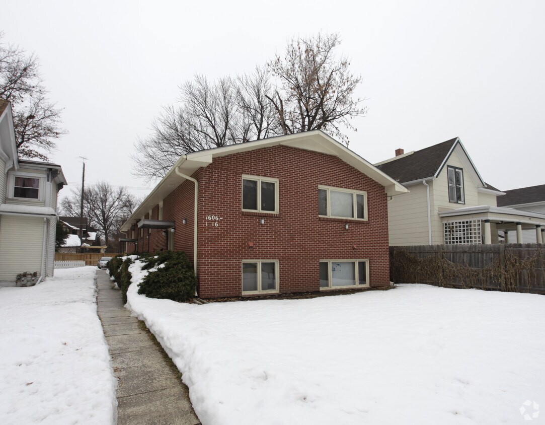 Primary Photo - 1606 Washington St