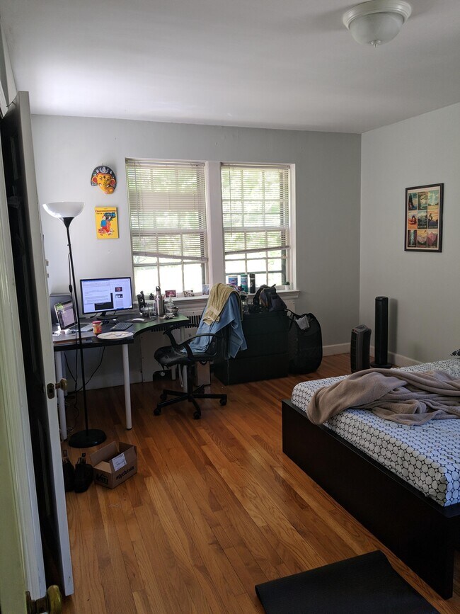 Foto del edificio - 1490 Beacon St