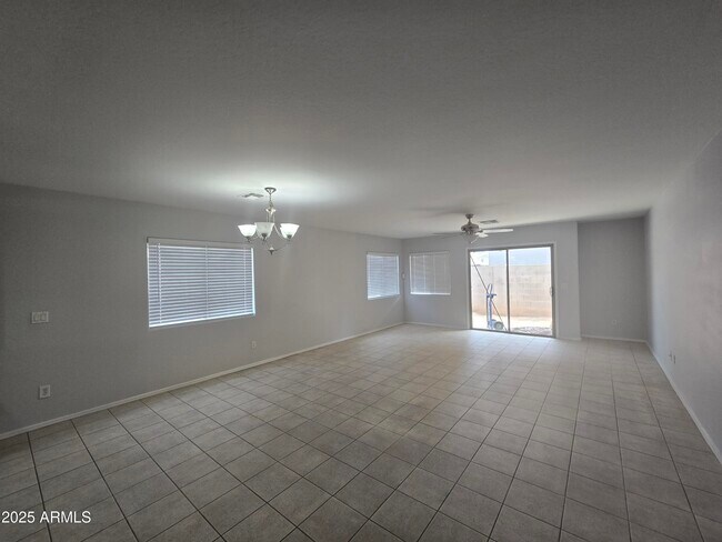 Building Photo - 3727 W Carson Rd