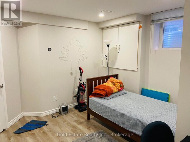 Building Photo - 3158 Baytree Ct