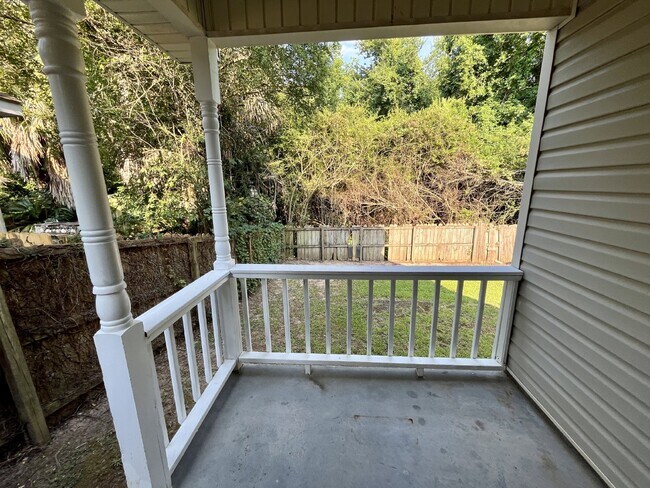 Building Photo - 136 Radford Cir
