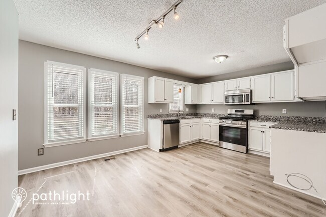 Foto del edificio - 203 Captains Quarters, Woodstock, GA, 30189