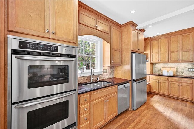 Foto del edificio - 1190 Cumberland Rd NE
