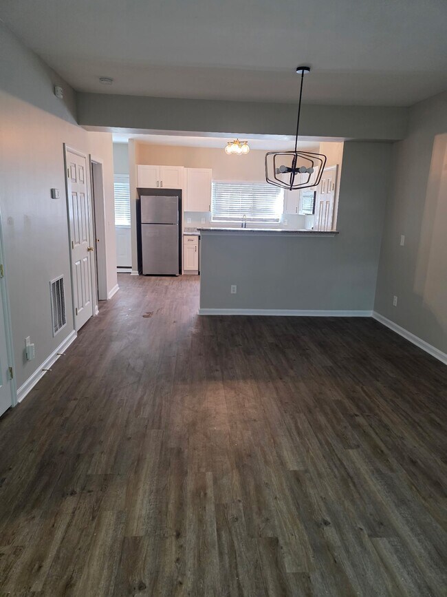 Building Photo - 2482 Brianna Dr