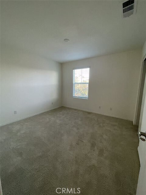 Foto del edificio - 3243 E Mt Rainier Drive
