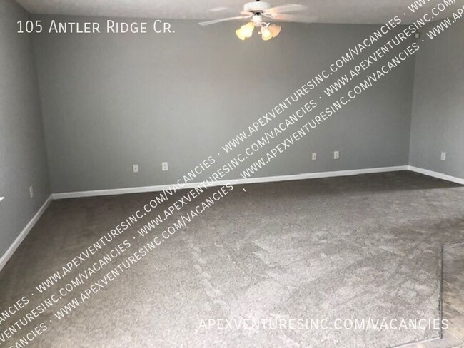 Building Photo - 105 Antler Ridge Cir