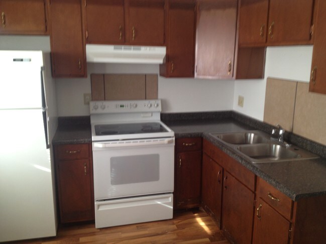 Cocina reformada - 3104 Hascall St