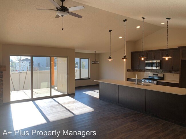 Building Photo - 4 br, 2 bath House - 1464 N Fordham St