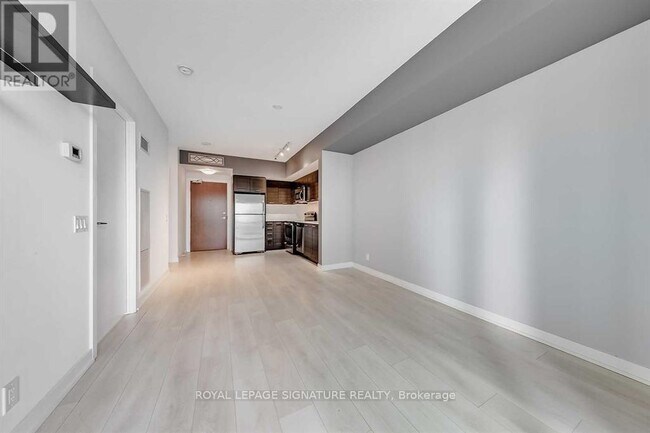Building Photo - 2200 Lake Shore Blvd W