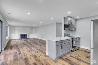 Building Photo - 52 Hills Ln