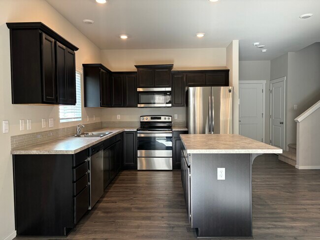 Foto del edificio - 6500 Yorktown Pl NE