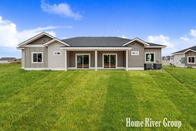 Building Photo - Brand New 3 Bed 2 Bath Duplex!