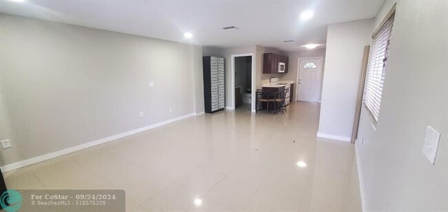 Building Photo - 5821 SW 188th Ave